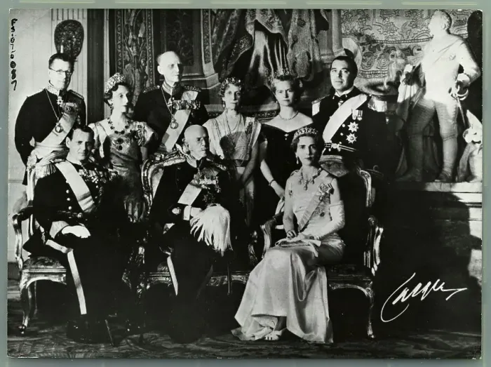 Framed Print : Group Portrait of Scandinavian Royalty Framed Print : Group Portrait of Scandinavian Royalty
