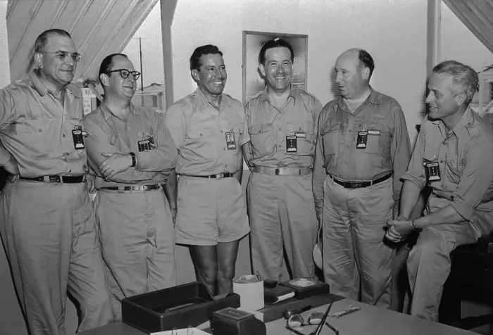 Framed Print : Group Prepare To Watch Atomic Blast Framed Print : Group Prepare To Watch Atomic Blast