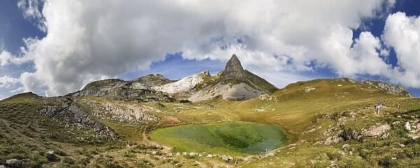 Gruba Plateau with Rosskopf Mountain and a small lake in the Rofan Mountains, Achensee, Tyrol, Austria, Europe