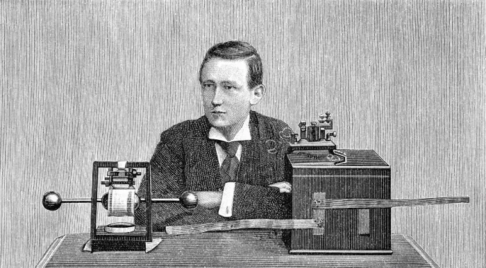 Framed Print : Guglielmo Marconi and his telegraph apparatus Framed Print : Guglielmo Marconi and his telegraph apparatus