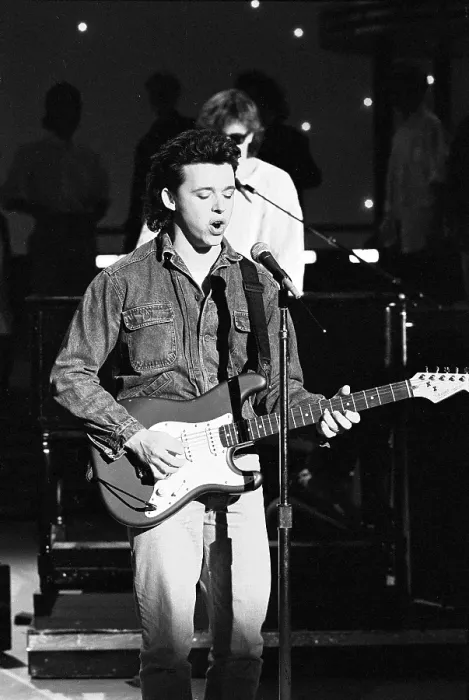 Framed Print : Guitarist and singer Roland Orzabal of the rock band Tears for Fears Framed Print : Guitarist and singer Roland Orzabal of the rock band Tears for Fears