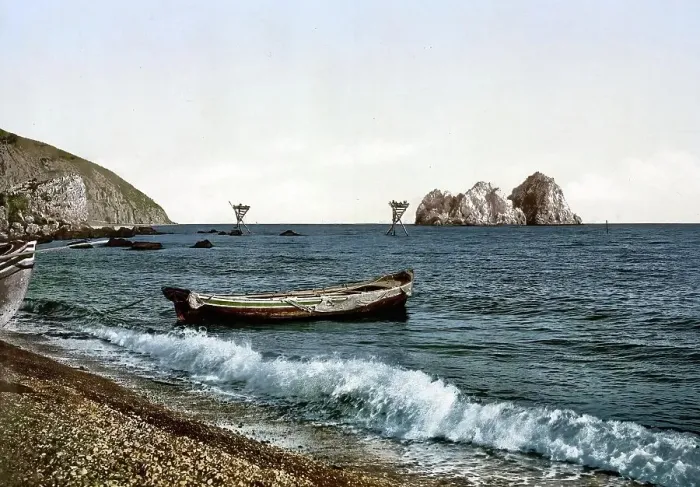 Framed Print : From the Gursuff, Gurzuf, Coast, Yalta, Crimea, Russia, Ukraine, c. 1890, Historical, digitally enhanced reproduction of a photochrome print of the period Framed Print : From the Gursuff, Gurzuf, Coast, Yalta, Crimea, Russia, Ukraine, c. 1890, Historical, digitally enhanced reproduction of a photochrome print of the period