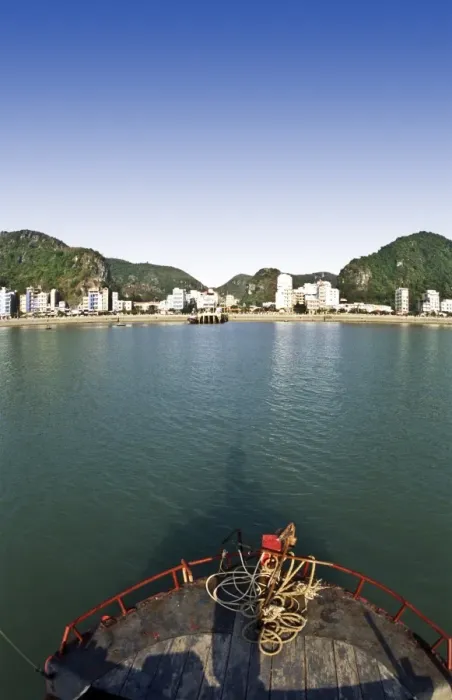 Framed Print : Ha Long Bay, Cat Ba Island Framed Print : Ha Long Bay, Cat Ba Island