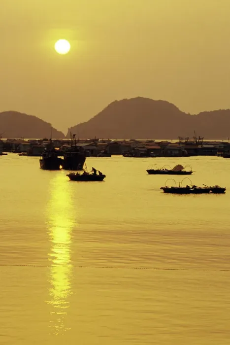 Framed Print : Ha Long Bay, sunset at Cat Ba Island Framed Print : Ha Long Bay, sunset at Cat Ba Island