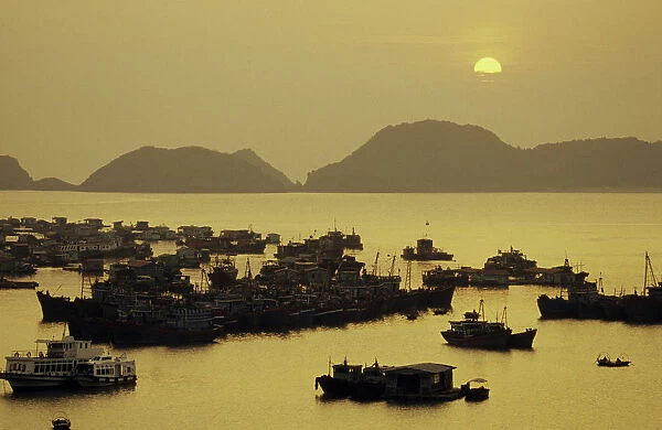 Ha Long Bay, sunset at Cat Ba Island