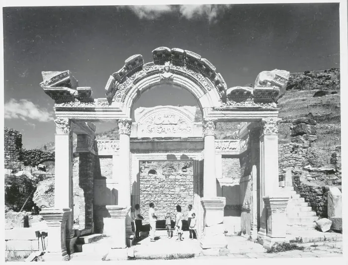Framed Print : Hadrian's Temple Framed Print : Hadrian's Temple