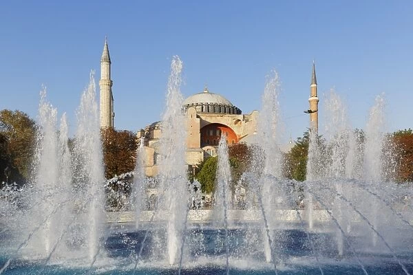 Hagia Sophia, fountain at Ayasofya Meydani, Sultanahmet, Istanbul, European side, Istanbul Province, Turkey, European side