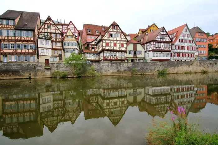 Framed Print : Half-timbered houses reflected, SchwAÔé¼bisch Hall, Germany Framed Print : Half-timbered houses reflected, SchwAÔé¼bisch Hall, Germany