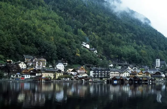 Framed Print : Hallstatt, Hallstatter See, Salzkammergut, Austria, Europe Framed Print : Hallstatt, Hallstatter See, Salzkammergut, Austria, Europe