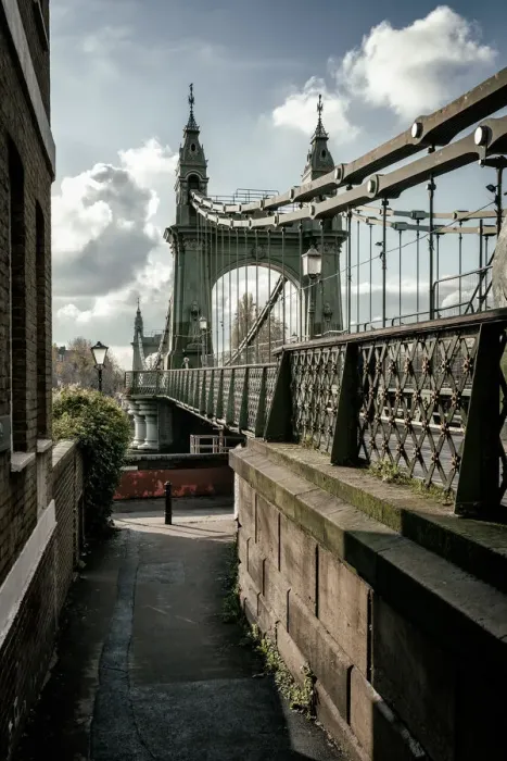 Framed Print : Hammersmith Bridge III Framed Print : Hammersmith Bridge III