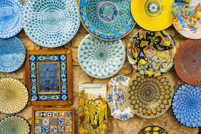 Framed Print : Handmade ceramics souvenirs in Amalfi, Italy