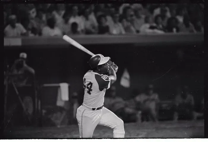 Framed Print : Hank Aaron with Bat Still in The Air Framed Print : Hank Aaron with Bat Still in The Air
