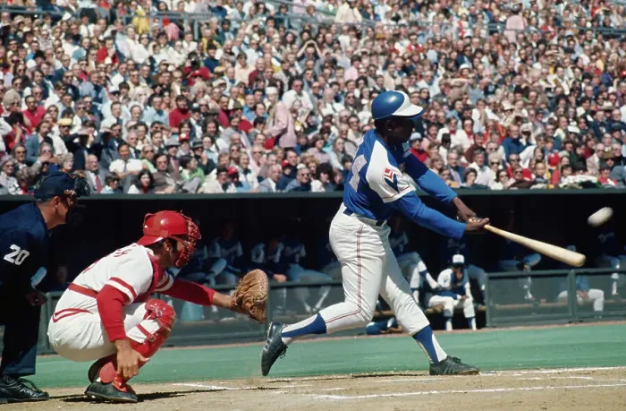 Framed Print : Hank Aaron Batting Framed Print : Hank Aaron Batting