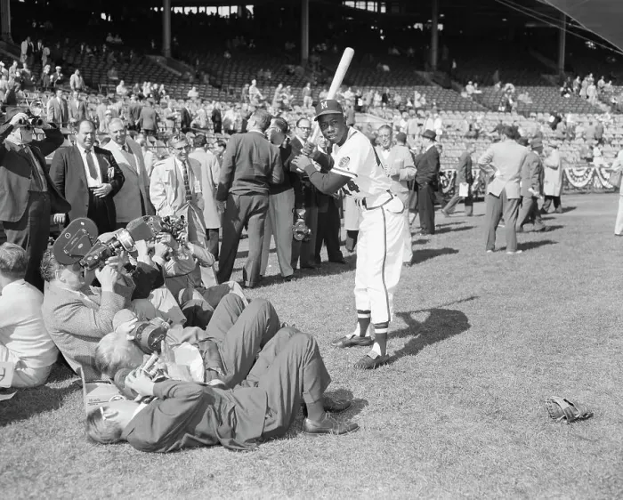 Framed Print : Hank Aaron Poses For News Cameramen Framed Print : Hank Aaron Poses For News Cameramen