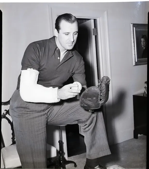 Framed Print : Hank Greenberg Ball & 1St Basemens Glove Framed Print : Hank Greenberg Ball & 1St Basemens Glove