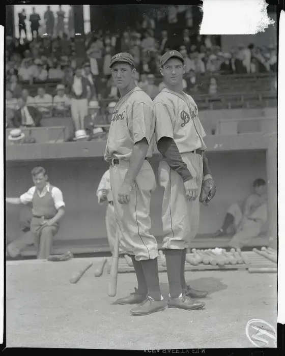 Framed Print : Hank Greenberg and Lynwood Rowe Standing Back to Back Framed Print : Hank Greenberg and Lynwood Rowe Standing Back to Back