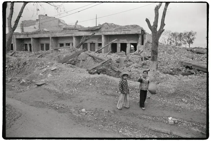 Framed Print : Hanoi Residents Check US Bomb Damage 1973 Framed Print : Hanoi Residents Check US Bomb Damage 1973