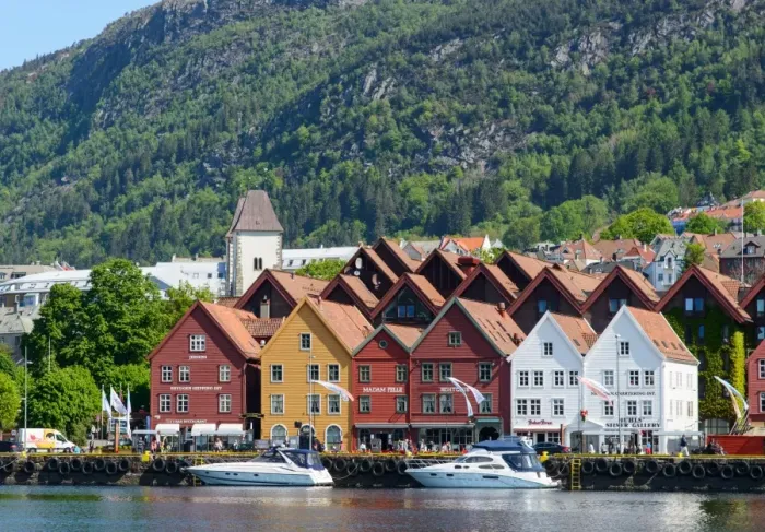 Framed Print : Hanseatic houses in Bryggen Framed Print : Hanseatic houses in Bryggen