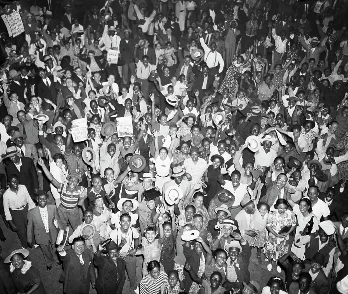 Framed Print : Harlem Celebrating Louis Victory over Schmeling Framed Print : Harlem Celebrating Louis Victory over Schmeling