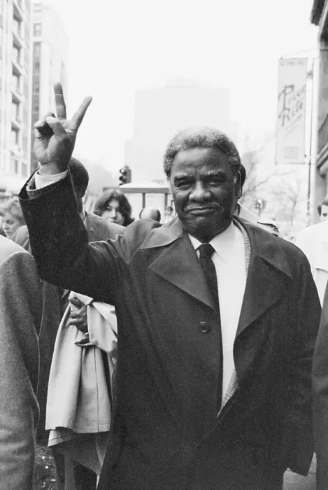 Framed Print : Harold Washington Giving a Victory Sign Framed Print : Harold Washington Giving a Victory Sign