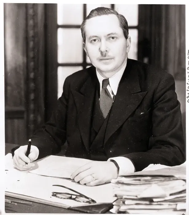 Framed Print : Harold Wilson M.P. Seated at Desk Framed Print : Harold Wilson M.P. Seated at Desk