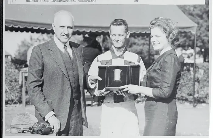 Framed Print : Harry Guggenheim Presented with Award Framed Print : Harry Guggenheim Presented with Award