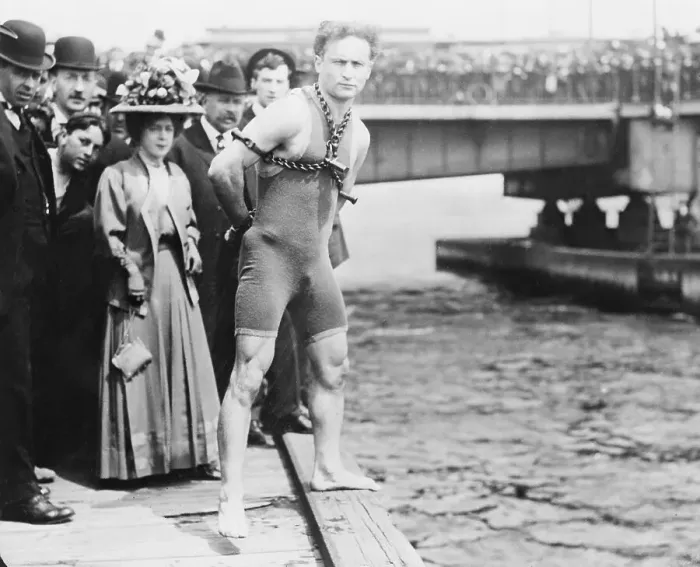 Framed Print : Harry Houdini Chained, To Leap In River Framed Print : Harry Houdini Chained, To Leap In River