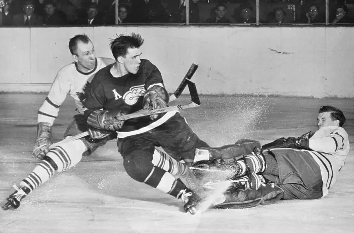 Framed Print : Harry Lumley Blocking a Shot on Goal