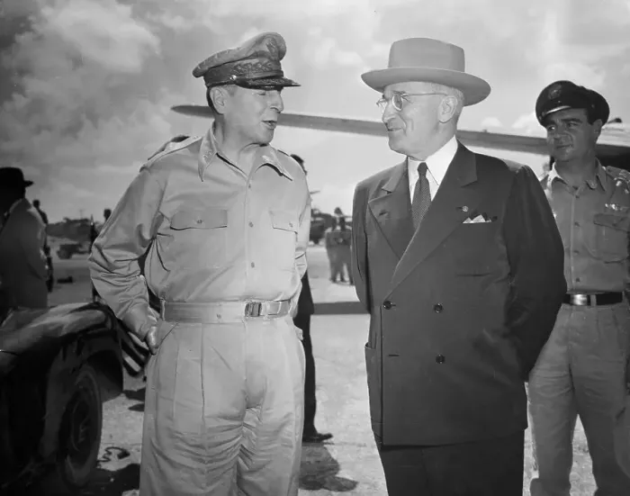 Framed Print : Harry S. Truman with Douglas MacArthur