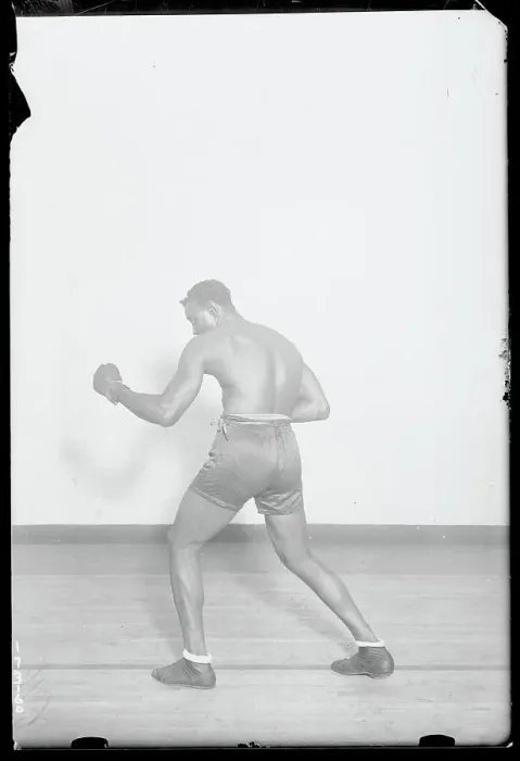 Framed Print : Harry Wills in Boxing Stance Framed Print : Harry Wills in Boxing Stance