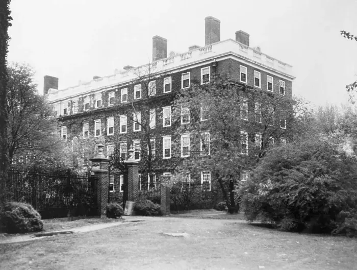 Framed Print : Harvard University Dormitory of John F. Kennedy Framed Print : Harvard University Dormitory of John F. Kennedy