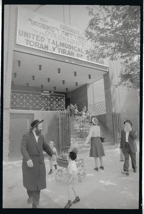 Framed Print : Hasidic Jews Picking up Children from School Framed Print : Hasidic Jews Picking up Children from School