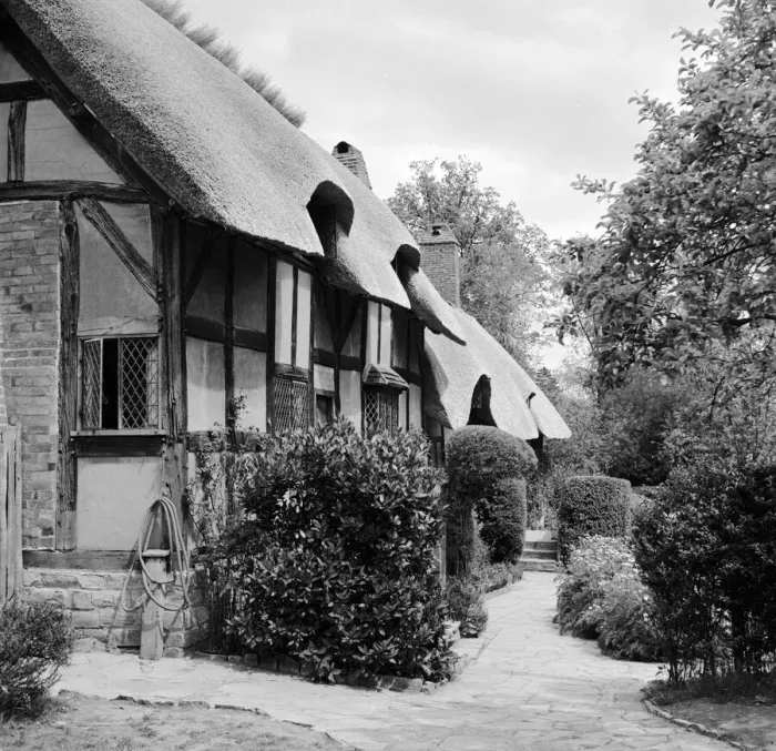 Framed Print : Hathaways Cottage Framed Print : Hathaways Cottage