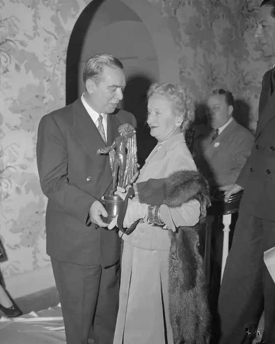 Framed Print : Hattie Carnegie Holding Award with Mayor of New York Framed Print : Hattie Carnegie Holding Award with Mayor of New York
