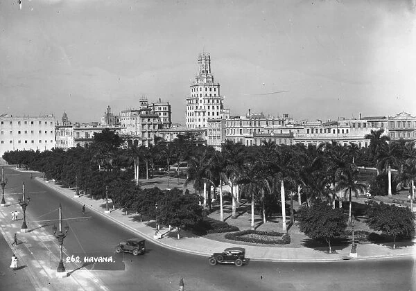 Havana. circa 1925: Palm trees and roads in Havana, the capital city of Cuba