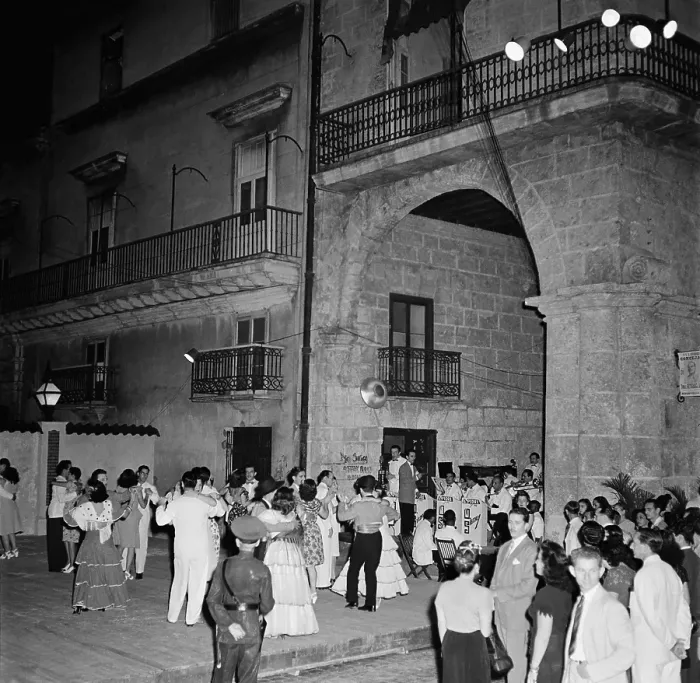 Framed Print : Havana, Cuba Framed Print : Havana, Cuba