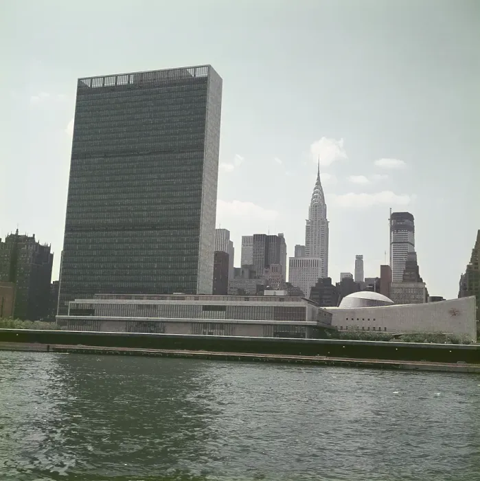 Framed Print : UN Headquarters Framed Print : UN Headquarters