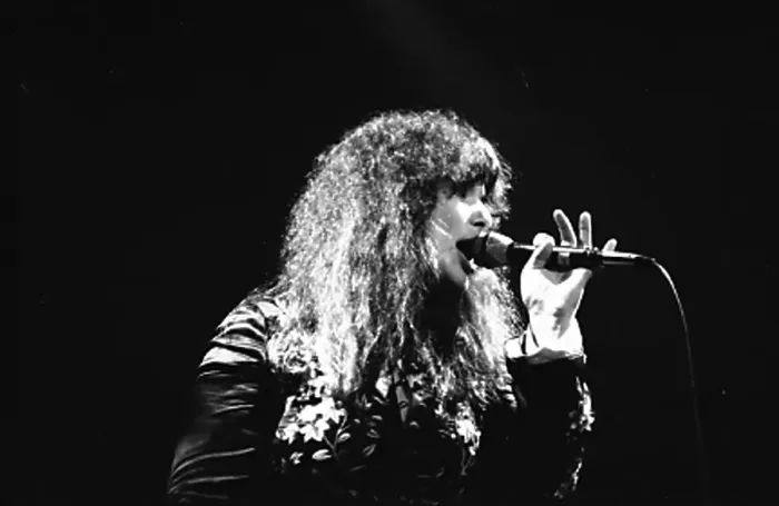 Framed Print : Heart Performing