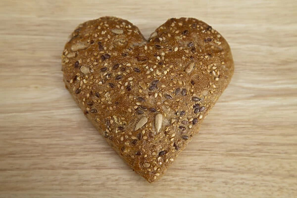 Heart-shaped mixed-seed roll