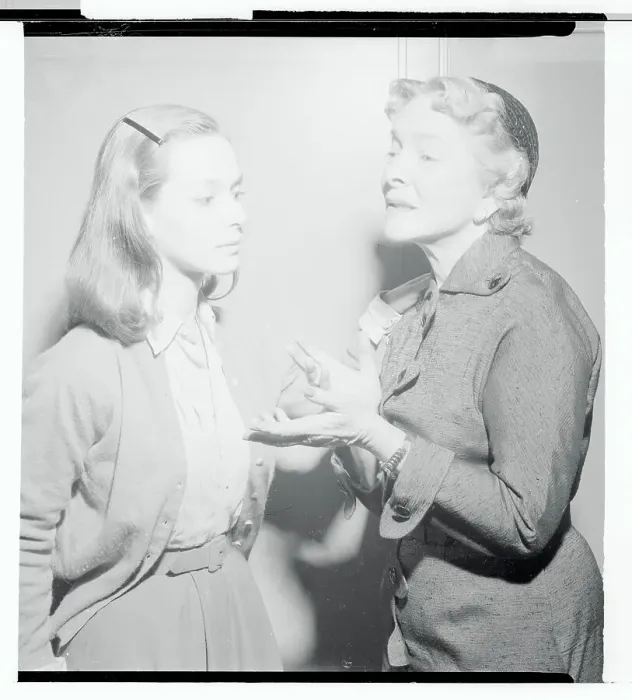 : Helen Hayes Rehearing with Susan Strasberg : Helen Hayes Rehearing with Susan Strasberg
