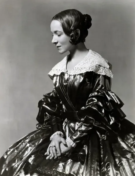 Helen Hayes as Queen Victoria Print (Victoria Regina). Art Prints, Posters & Puzzles from Fine Art Storehouse Helen Hayes as Queen Victoria Print (Victoria Regina). Art Prints, Posters & Puzzles from Fine Art Storehouse