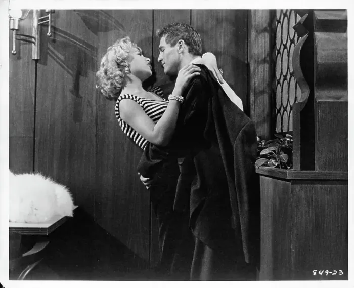 Framed Print : Helen Jay And Paul Newman In The Young Philadelphians Framed Print : Helen Jay And Paul Newman In The Young Philadelphians