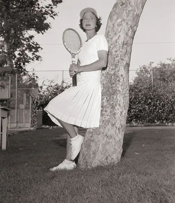 Framed Print : Helen Wills Moody Poses with Tennis Racquet Framed Print : Helen Wills Moody Poses with Tennis Racquet