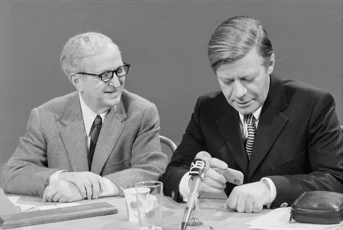 Framed Print : Helmut Schmidt Pouring Snuff