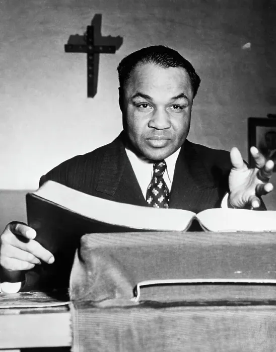 Framed Print : Henry Armstrong Gesturing Over Bible Framed Print : Henry Armstrong Gesturing Over Bible