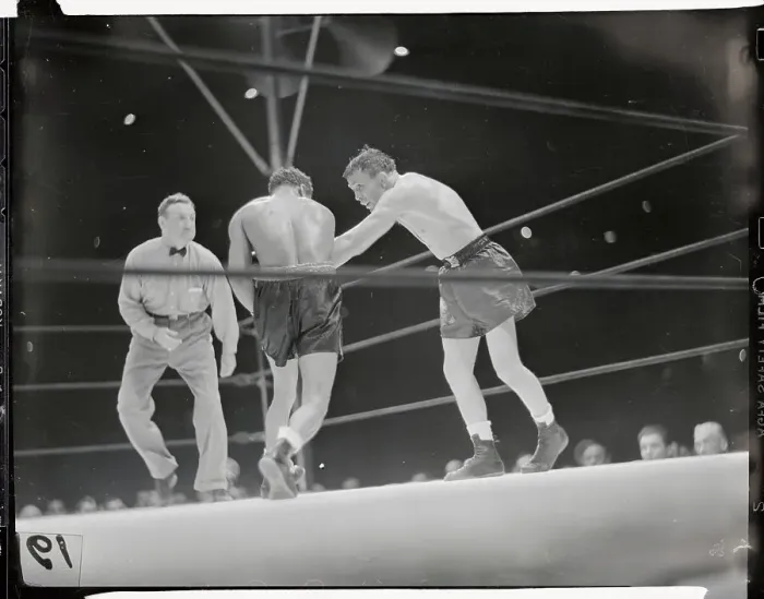 Framed Print : Henry Armstrong Versus Fighting Lou Ambers Framed Print : Henry Armstrong Versus Fighting Lou Ambers