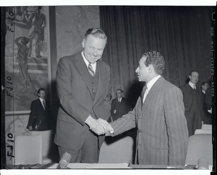 Framed Print : Henry Cabot Lodge, Jr. and Sayed Hosni Shaking Hands Framed Print : Henry Cabot Lodge, Jr. and Sayed Hosni Shaking Hands