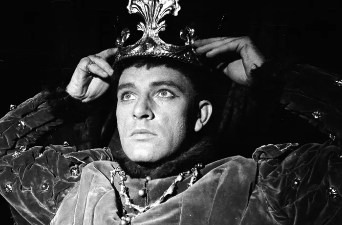 Framed Print : Henry V. Welsh actor Richard Burton (1925 - 1984) as Henry V in the Shakespeare Framed Print : Henry V. Welsh actor Richard Burton (1925 - 1984) as Henry V in the Shakespeare