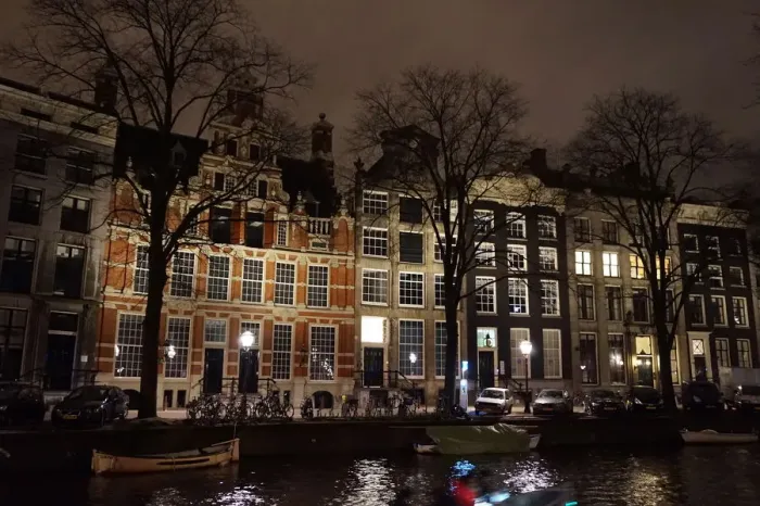 Framed Print : Herengracht at Night, Amsterdam, the Netherlands Framed Print : Herengracht at Night, Amsterdam, the Netherlands