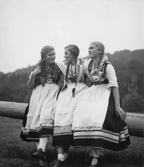 Framed Print : Hessian Girls Framed Print : Hessian Girls